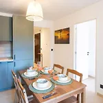 #41 Staywiz Us - Flat For 6, 3 Bdrs Parking Wifi 5mins Walk Tram T1 Appartement *