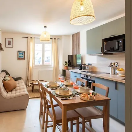 #41 Staywiz Us - Flat For 6, 3 Bdrs Parking Wifi 5mins Walk Tram T1