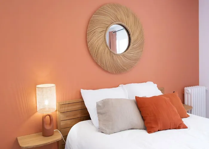 Apartamento #41 Flat For 6, 3 Bdrs Parking Wifi 5mins Walk Tram T1