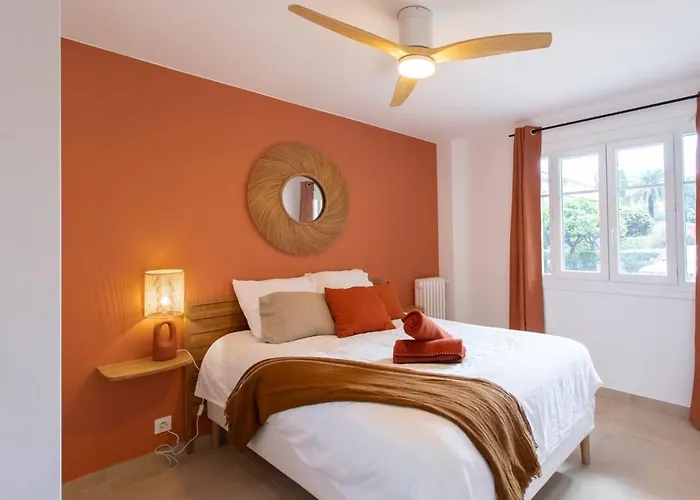 #41 Flat For 6, 3 Bdrs Parking Wifi 5mins Walk Tram T1 Apartamento Nice