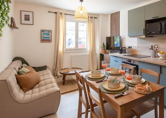 #41 Flat For 6, 3 Bdrs Parking Wifi 5mins Walk Tram T1 Nice