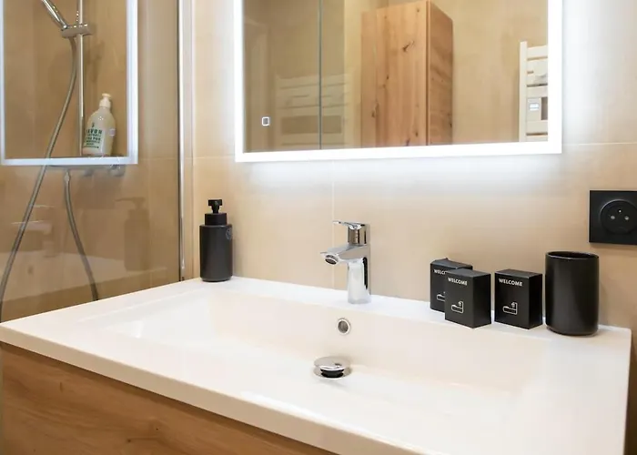 Apartamento #41 Flat For 6, 3 Bdrs Parking Wifi 5mins Walk Tram T1 Nice