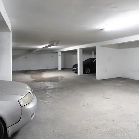 #41 Flat For 6, 3 Bdrs Parking Wifi 5mins Walk Tram T1 Apartament Nicea