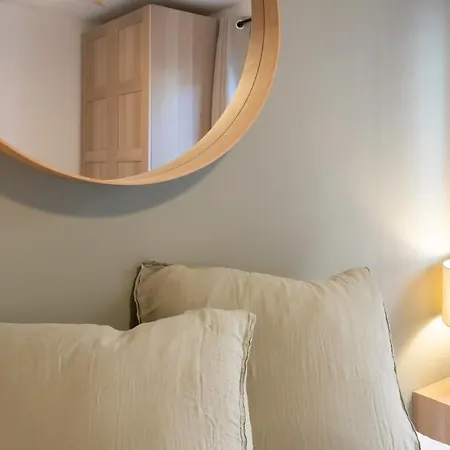 #41 Staywiz Us - Flat For 6, 3 Bdrs Parking Wifi 5mins Walk Tram T1 Διαμέρισμα