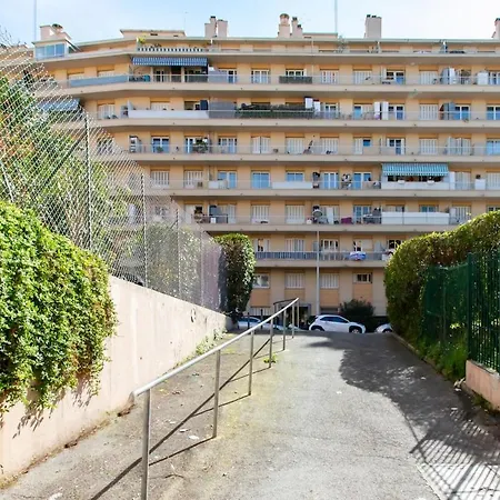 #41 Staywiz Us - Flat For 6, 3 Bdrs Parking Wifi 5mins Walk Tram T1 Διαμέρισμα *